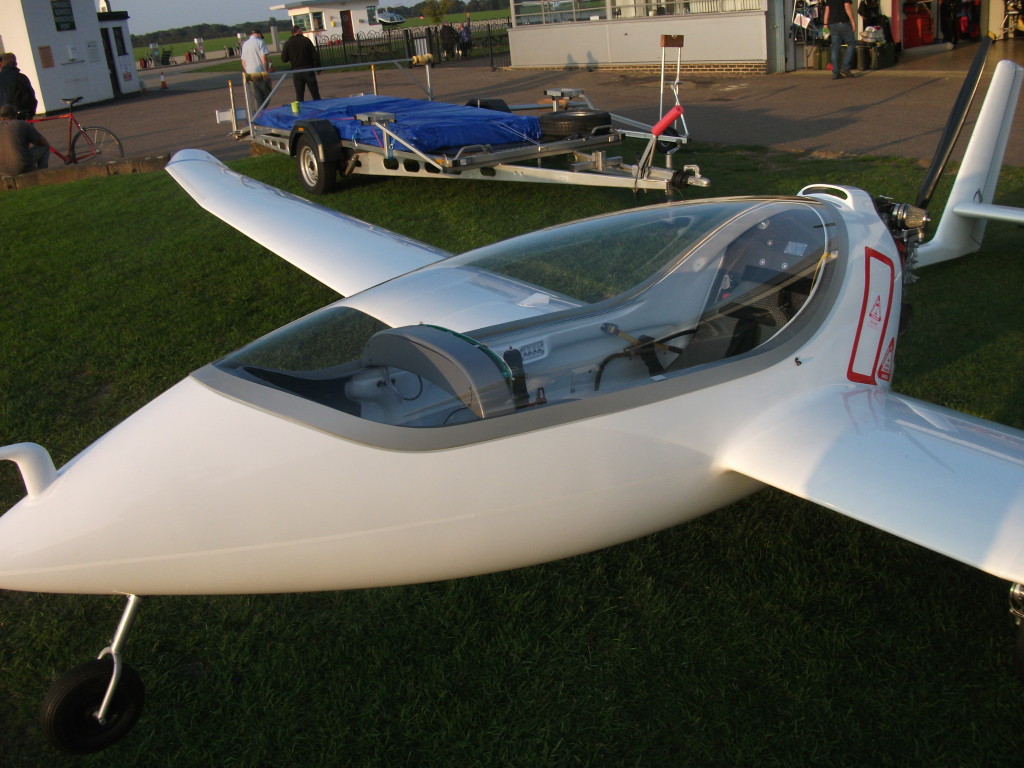OpenMind-avion-hibrido-Hybrid SONG3
